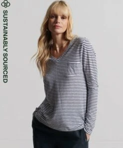 SUPERDRY Organic Cotton Long Sleeve Pocket V-Neck Top Eclipse Navy 15 SUPERDRY Organic Cotton Long Sleeve Pocket V-Neck Top Eclipse Navy -Superdry Studios upload9223368955665993160
